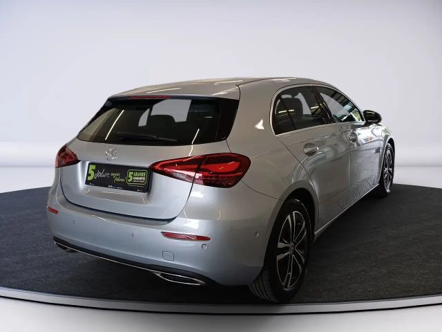 Mercedes-Benz A 200 LENKRADHEIZUNG LED HP 17 ZOLL ALU