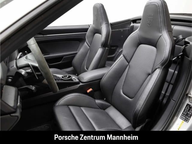 Porsche 992 Cabrio Carrera