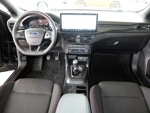 Ford Focus ST Line Wagon