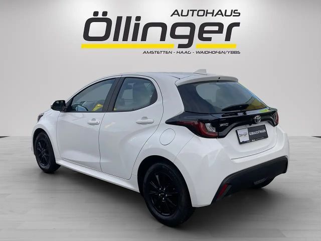 Toyota Yaris Active VVT-i