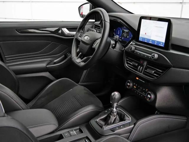 Ford Focus ST Line Wagon