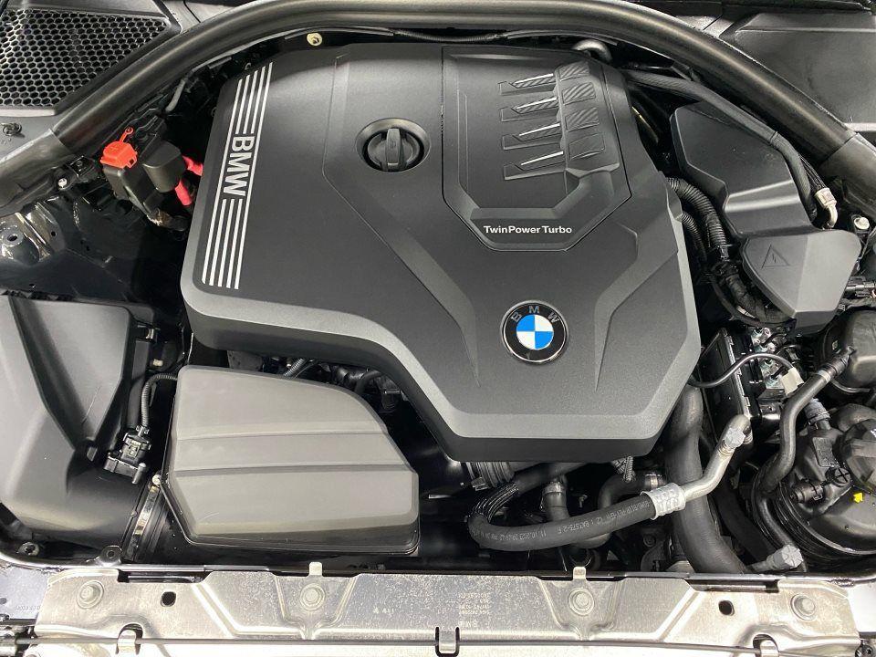 BMW 330 330i Sedan xDrive