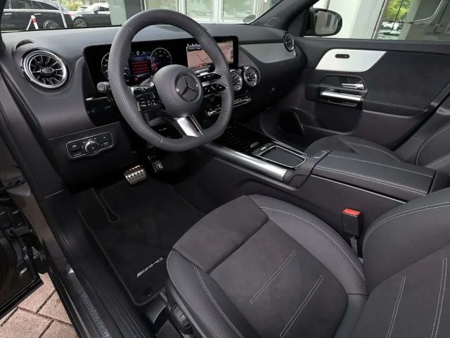 Mercedes-Benz GLA 220 4MATIC AMG Line