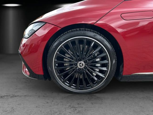 Mercedes-Benz EQE 350 AMG Line Sedan