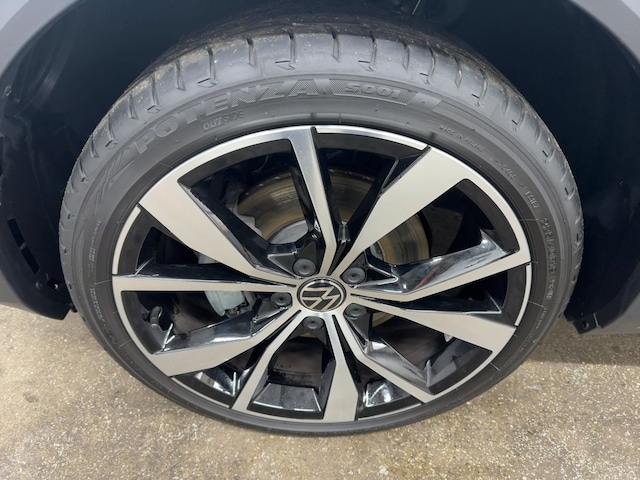 Volkswagen T-Roc 2.0 TSI DSG R-Line