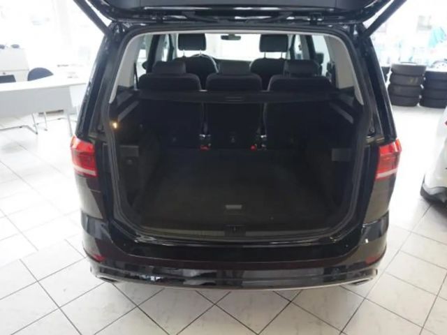 Volkswagen Touran DSG R-Line