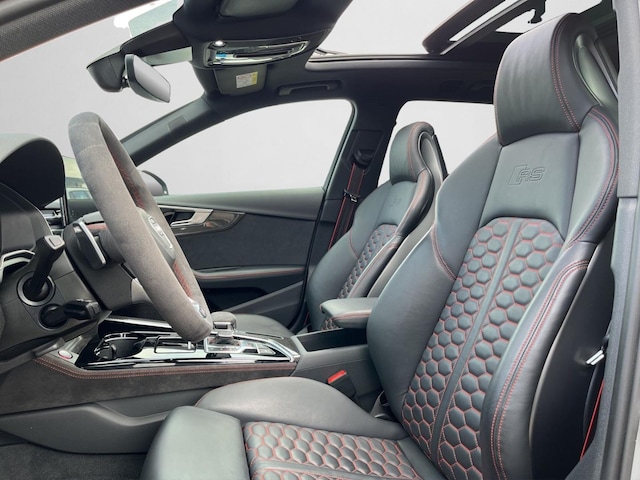 Audi RS4 Avant Quattro