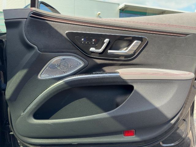 Mercedes-Benz EQS 580 Sedan