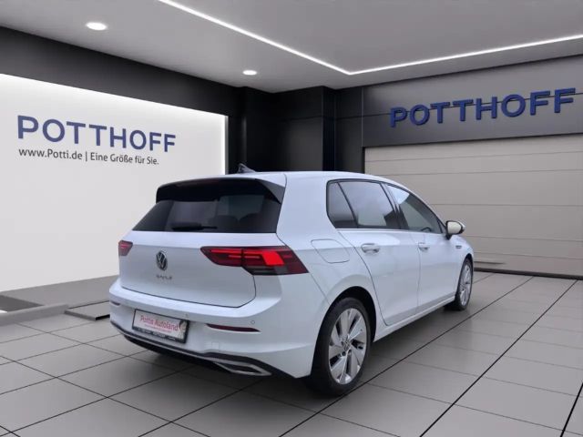 Volkswagen Golf 2.0 TDI DSG Style