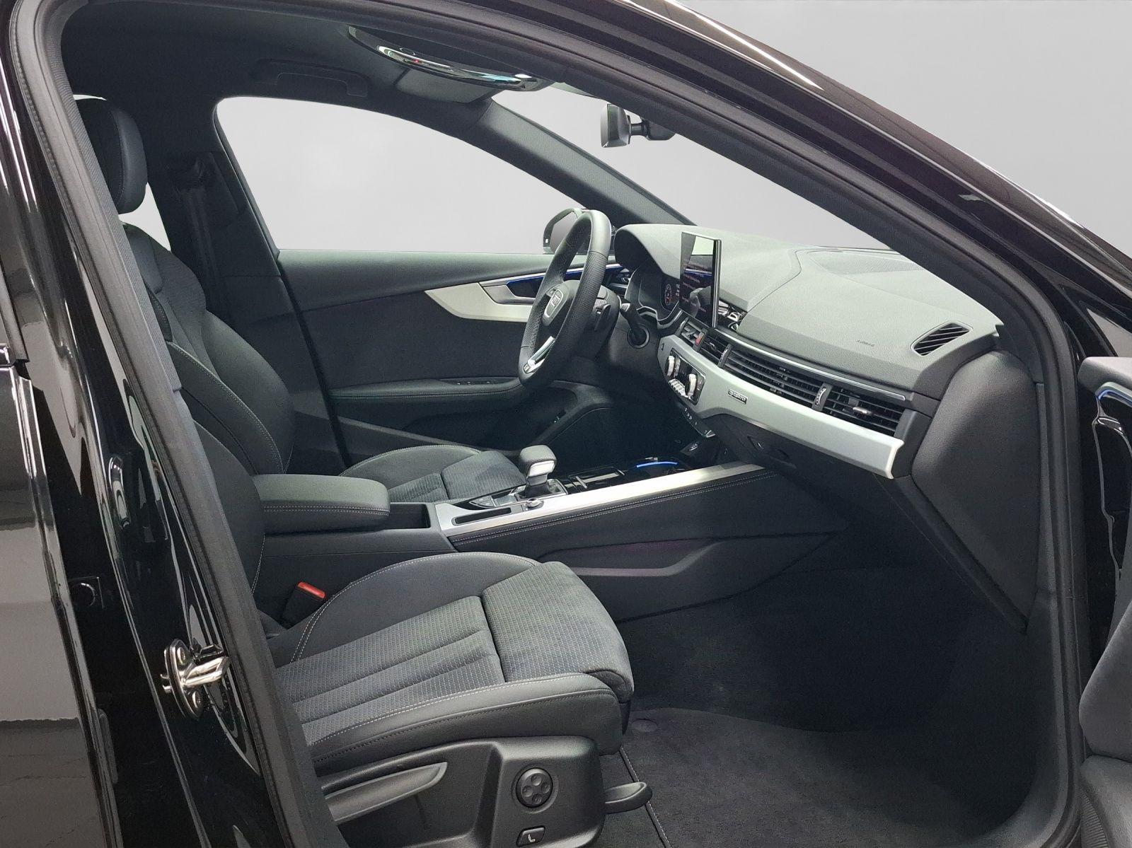 Audi A4 40 TFSI Avant Quattro S-Line