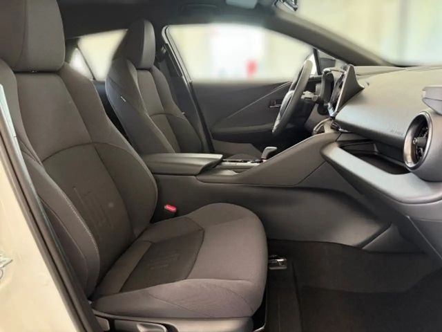 Toyota C-HR Active Plug-in