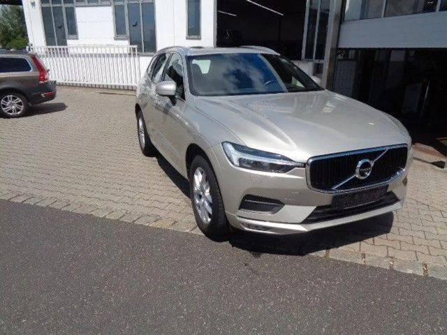 Volvo XC60 AWD Momentum
