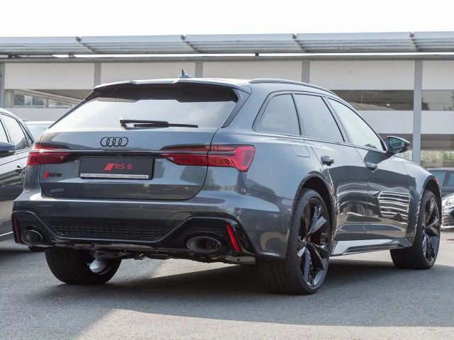 Audi RS6 Avant Quattro