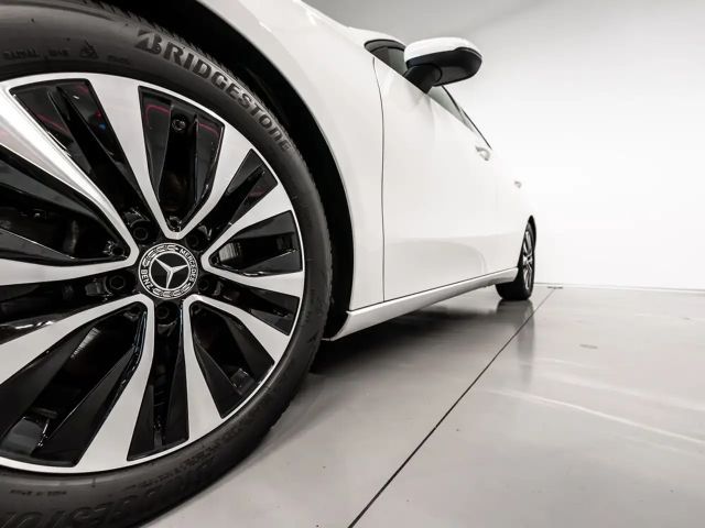 Mercedes-Benz A 180 A 180 d Style