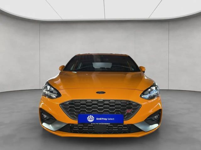 Ford Focus EcoBoost ST Line
