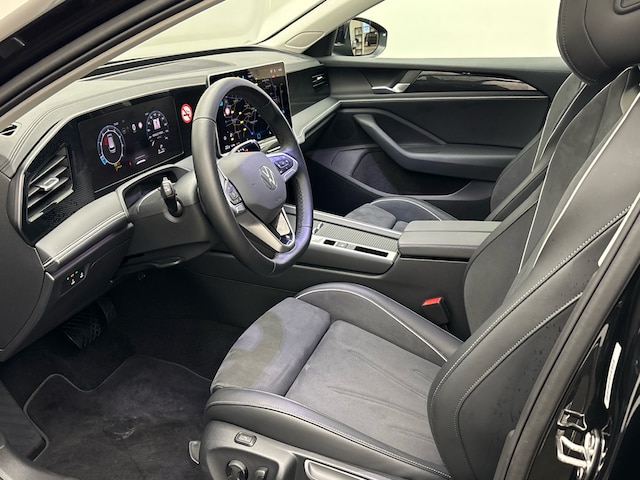 Volkswagen Passat 1.5 eTSI Business DSG