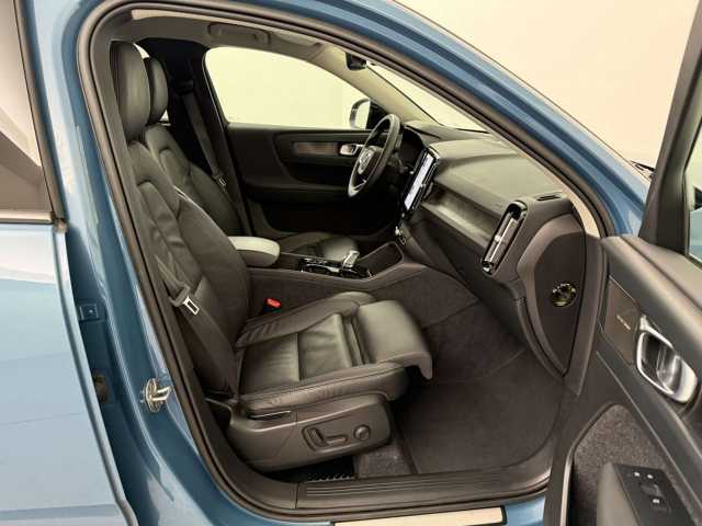 Volvo XC40 Dark Plus Recharge T5