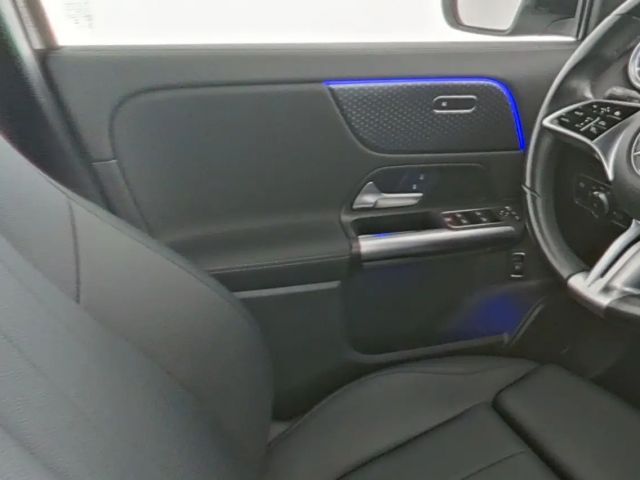 Mercedes-Benz GLA 180 Progressive