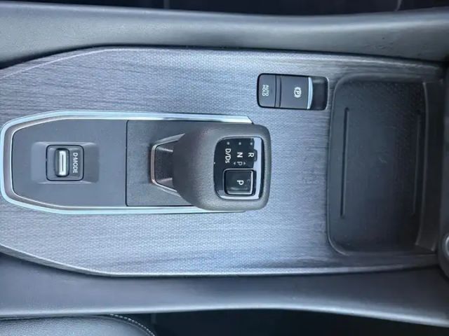 Nissan Qashqai LED, HEAD-UP, LEDER, NAVI