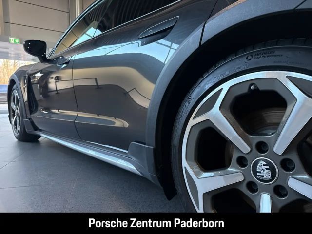 Porsche Taycan 4S Cross Turismo