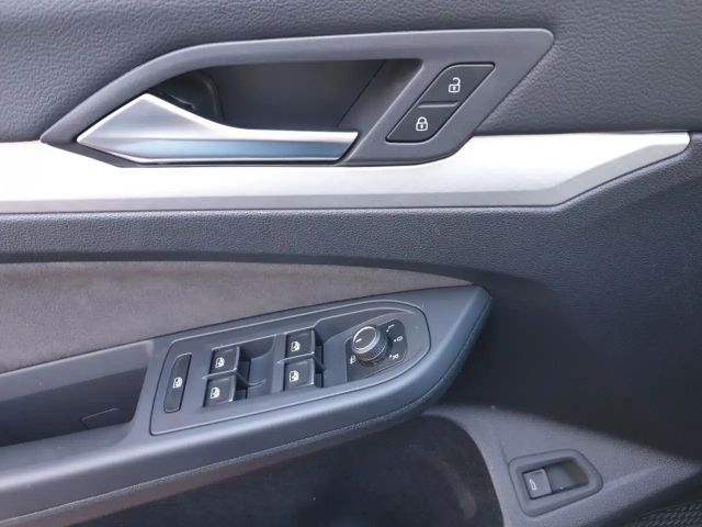 Volkswagen Golf 2.0 TDI DSG Life Variant