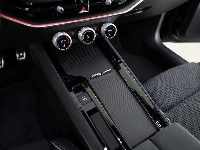 Skoda Superb Sportline iV