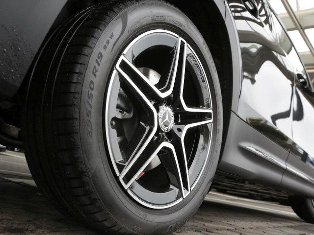 Mercedes-Benz GLB 220 4MATIC GLB 220 d