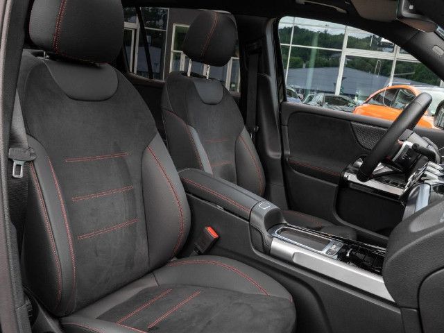 Mercedes-Benz GLB 220 4MATIC GLB 220 d