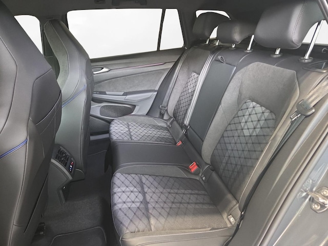 Volkswagen Golf DSG R-Line Variant