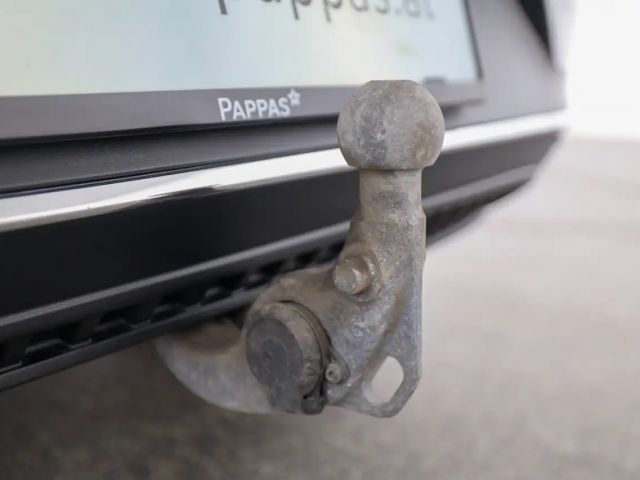 Mercedes-Benz EQE 300 Sedan