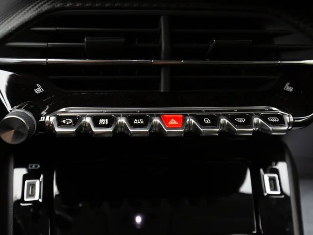 Peugeot 2008 Allure Pack EAT8 PureTech