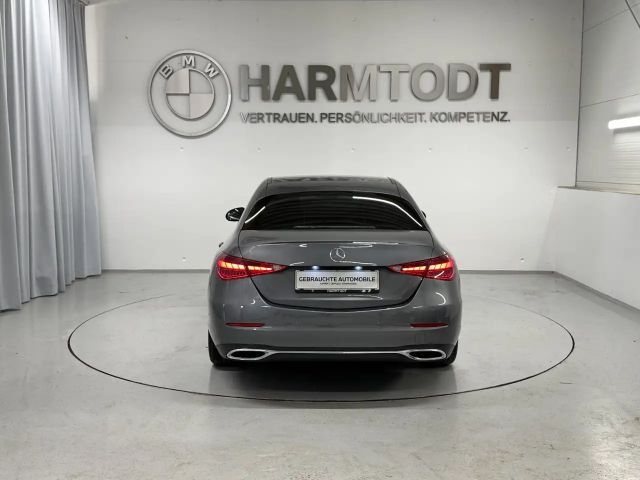 Mercedes-Benz C 200 4MATIC AVANTGARDE Sedan