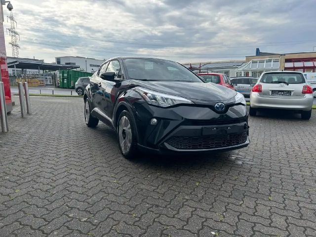 Toyota C-HR Hybride Team D