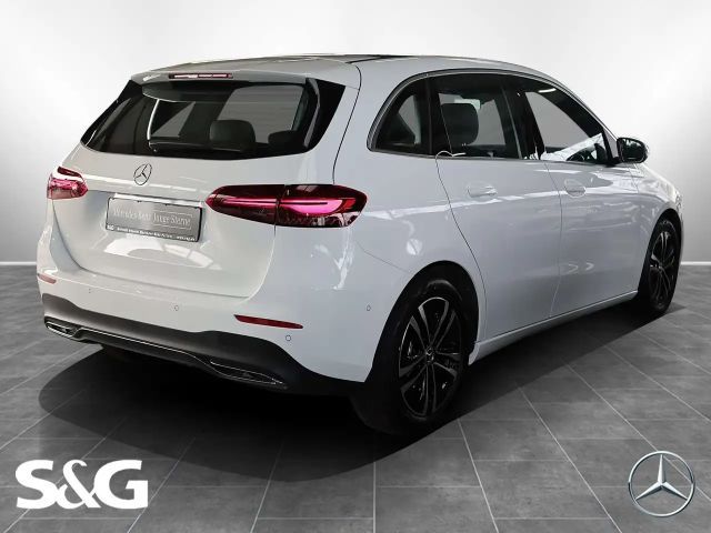 Mercedes-Benz B 200 PANORAMA+KAMERA+CARPLAY+MBUX+LED+PDC+17"