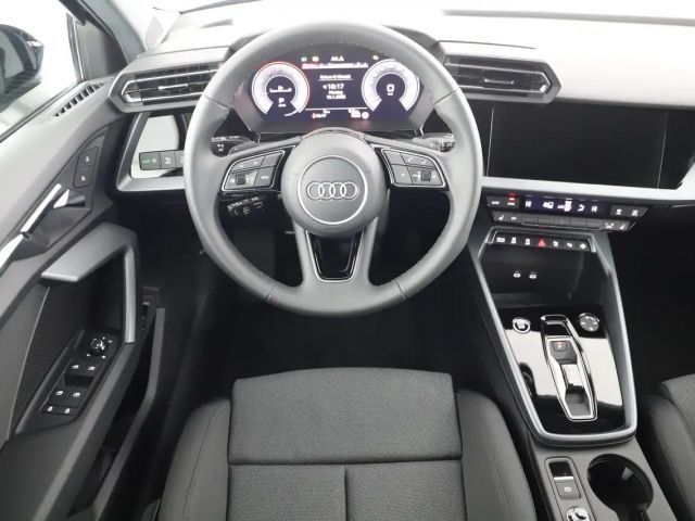 Audi A3 30 TFSI Sedan