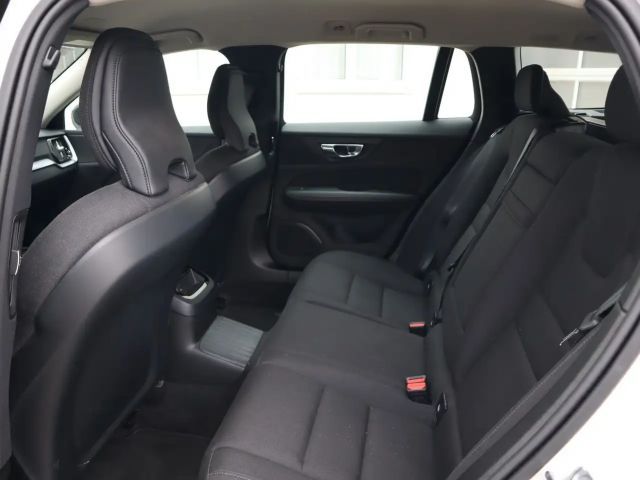 Volvo V60 R-Design Recharge T6