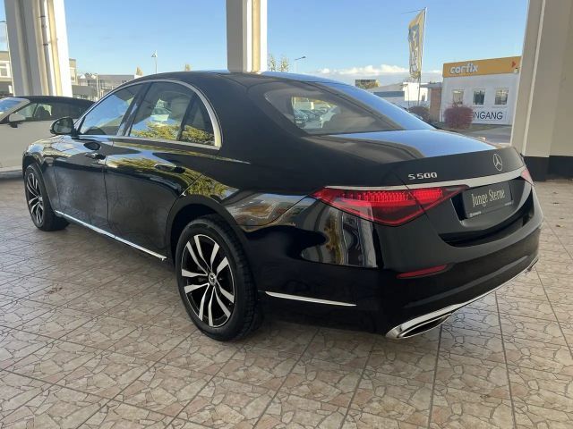 Mercedes-Benz S 500 4MATIC Sedan