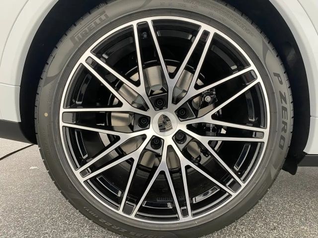 Porsche Cayenne Coupé E-Hybrid Turbo