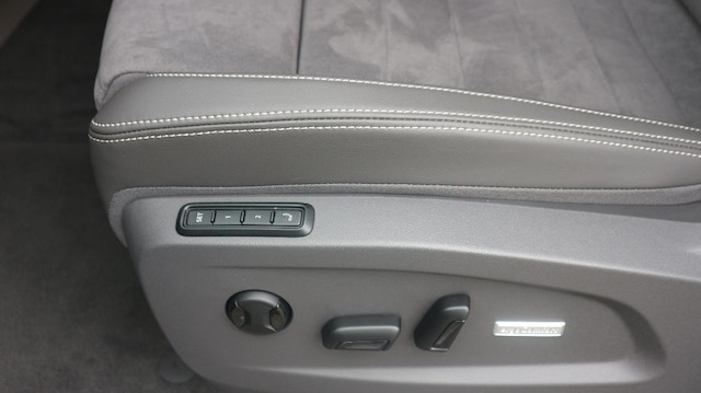 Volkswagen Multivan Multivan     StyleLÜ110TDI Aut