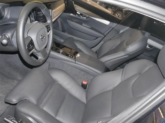 Volvo V90 AWD Dark Plus T6