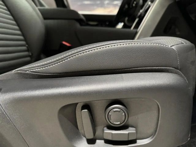 Land Rover Discovery 3.0 S