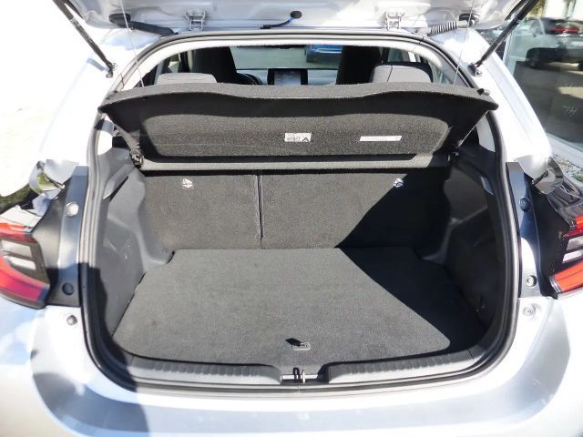 Toyota Yaris Hatchback Team D