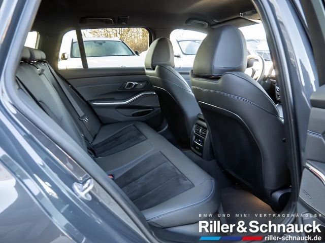 BMW 320 320d M-Sport Touring xDrive