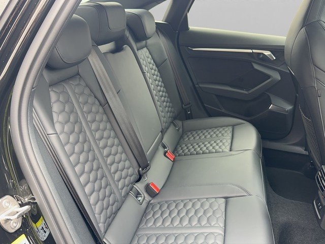 Audi RS3 Quattro S-Tronic Sedan