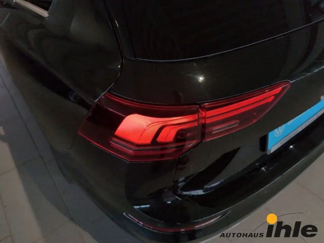 Volkswagen Golf DSG Golf VIII Style Variant