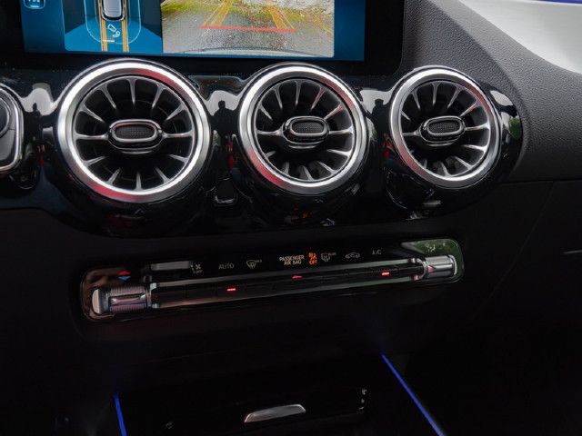 Mercedes-Benz GLA 220 4MATIC GLA 220 d