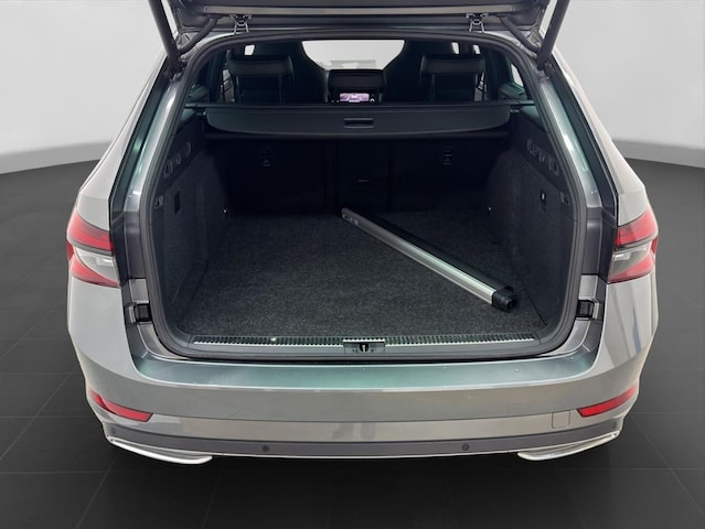 Skoda Superb Combi Sportline iV