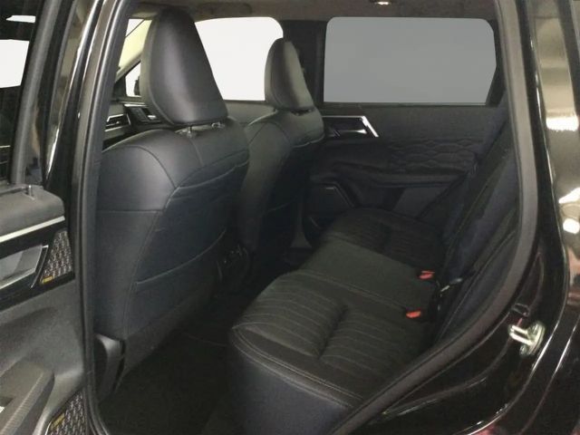 Mitsubishi Outlander 4WD PHEV