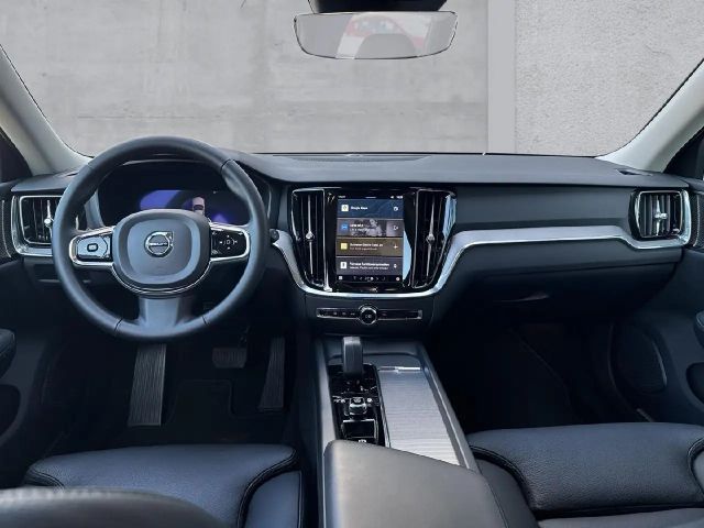 Volvo V60 Cross Country AWD Plus