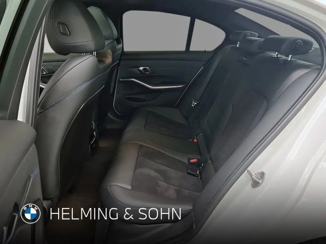 BMW 320 320d M-Sport Sedan